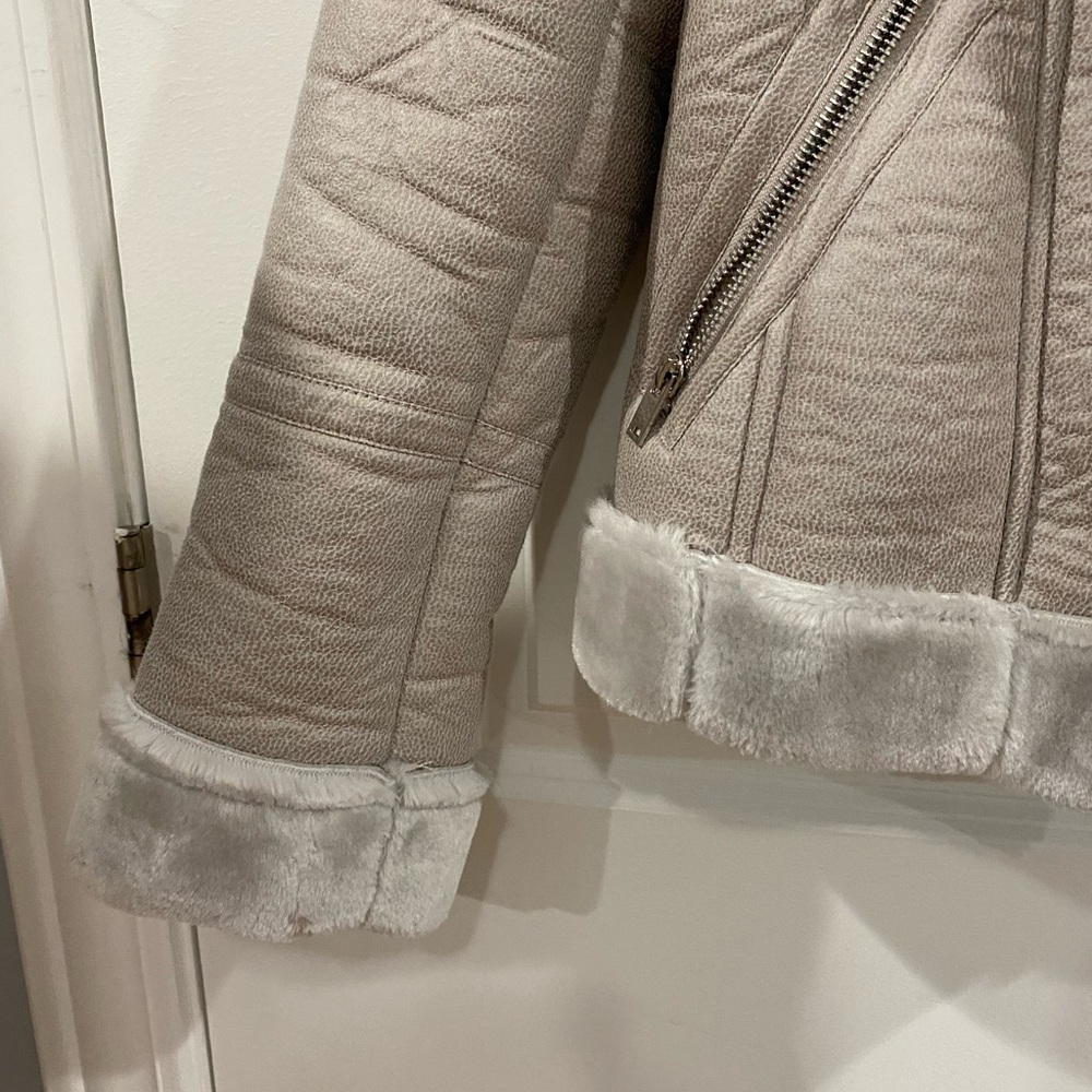 Jacket - Picture 2 of 5